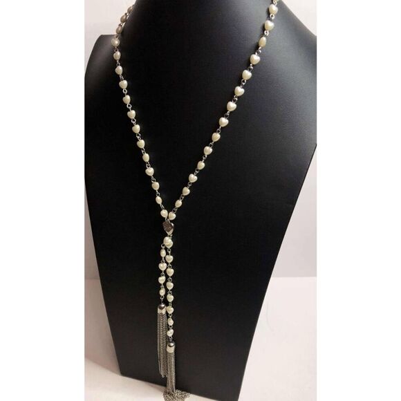 1961 Guess faux pearl beaded silvertone heart crystal tassle necklace 18-20" - Picture 1 of 2